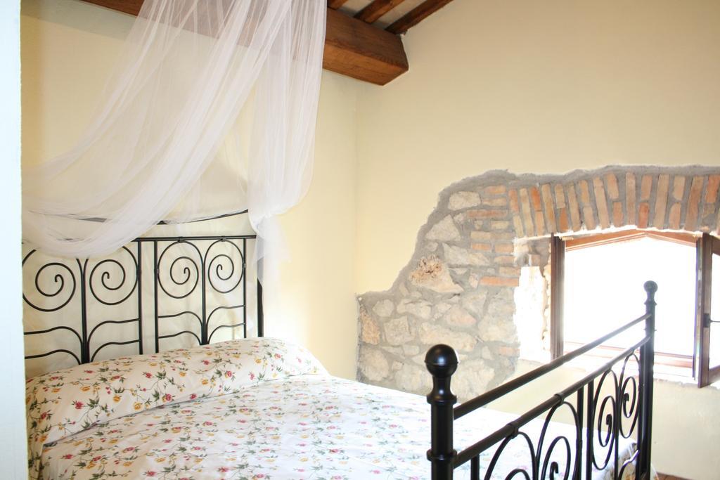Agriturismo Terre Di Musignano Canino Δωμάτιο φωτογραφία